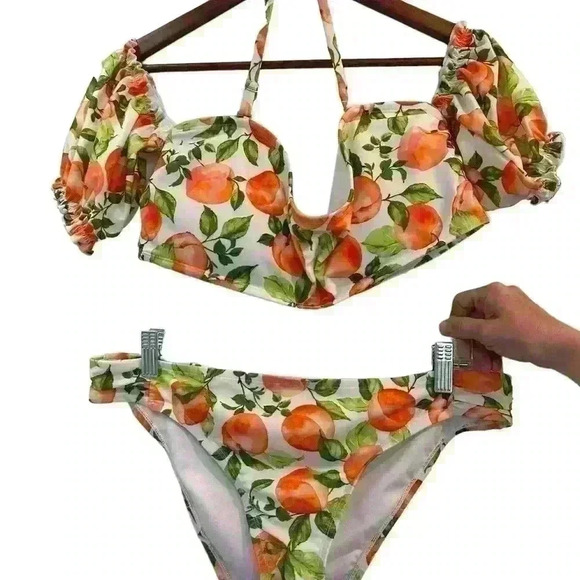 BCBG Paris Bikini Top & Bottom Juicy Peach Print Top (2XL), Bottom (XL) - Picture 8 of 9
